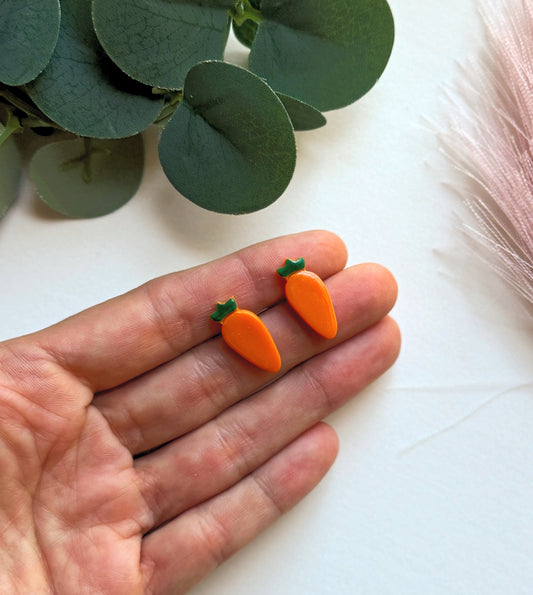 Carrot Earring Stud image 0